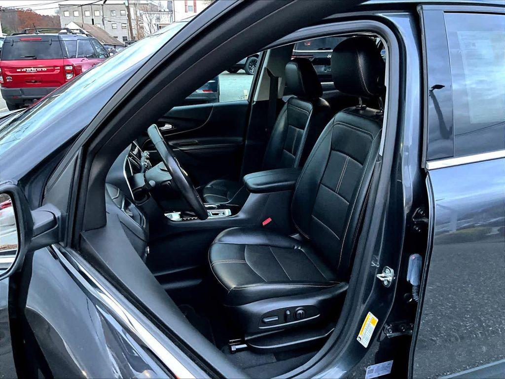 used 2022 Chevrolet Equinox car, priced at $22,982