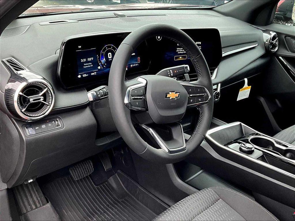 new 2026 Chevrolet Equinox car, priced at $32,090