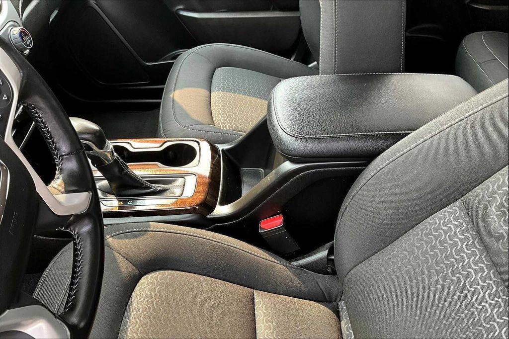 used 2022 GMC Canyon car, priced at $34,910