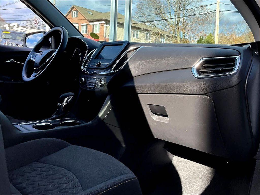 used 2024 Chevrolet Equinox car, priced at $21,991