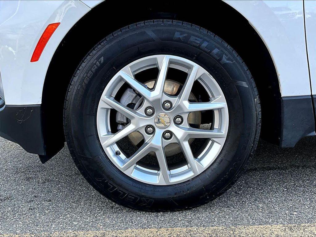 used 2024 Chevrolet Equinox car, priced at $21,991