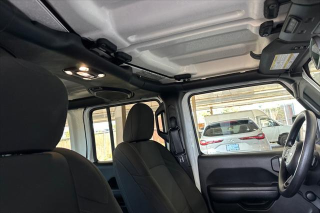 used 2022 Jeep Wrangler Unlimited car, priced at $35,887