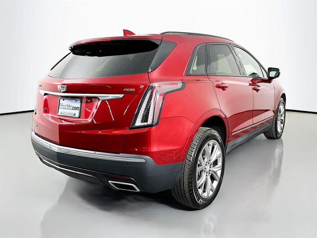 used 2021 Cadillac XT5 car, priced at $35,340