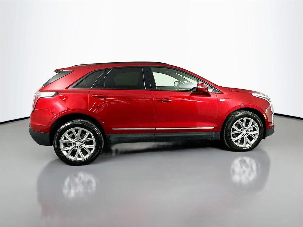 used 2021 Cadillac XT5 car, priced at $35,340
