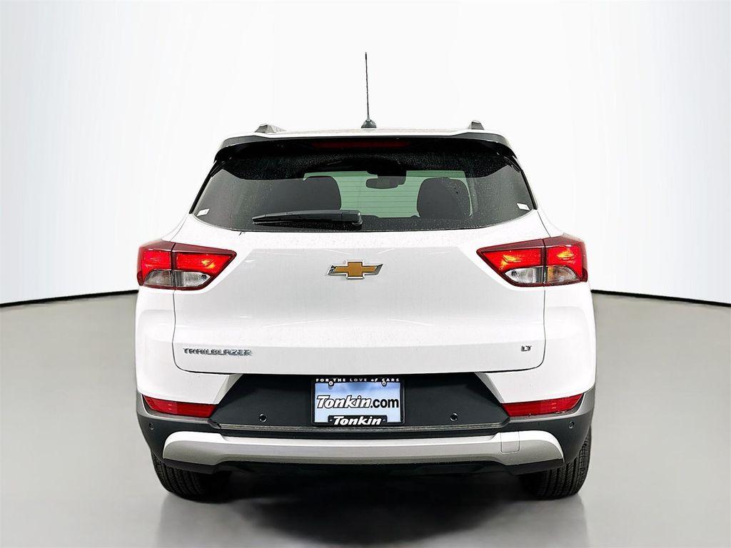 new 2026 Chevrolet TrailBlazer car, priced at $27,204