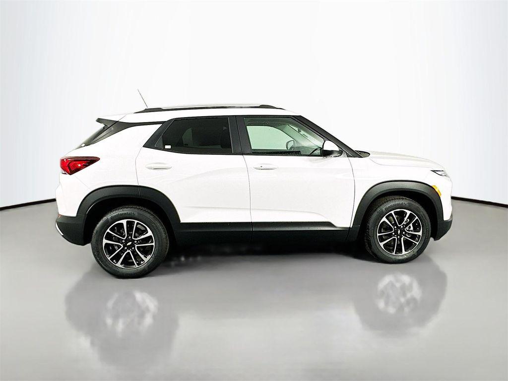 new 2026 Chevrolet TrailBlazer car, priced at $27,204