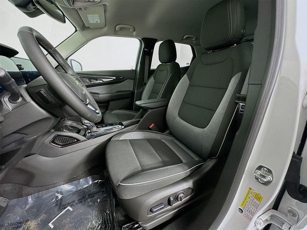 new 2026 Chevrolet TrailBlazer car, priced at $27,204