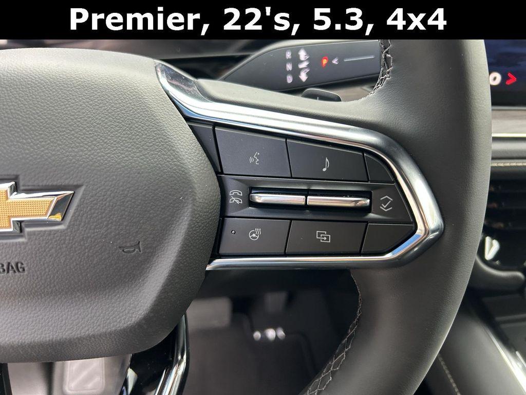 new 2025 Chevrolet Suburban car, priced at $78,398