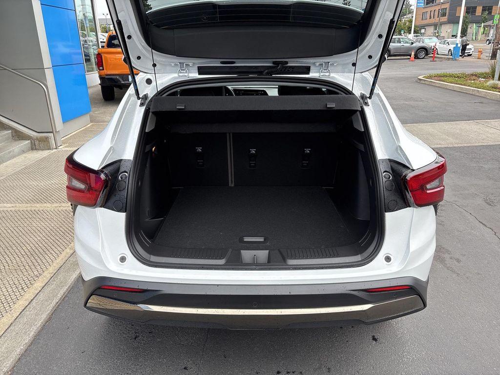 new 2025 Chevrolet Trax car, priced at $26,369