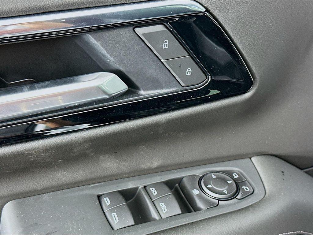 new 2026 Chevrolet Suburban car, priced at $68,207