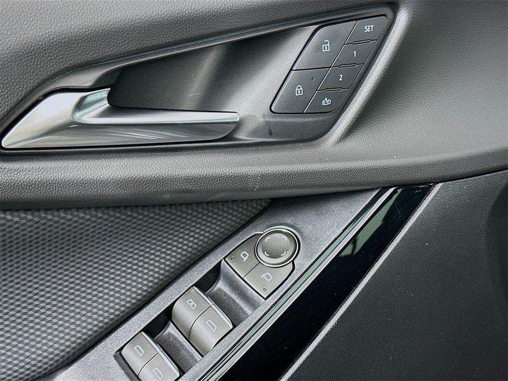 new 2026 Chevrolet Equinox car, priced at $35,353