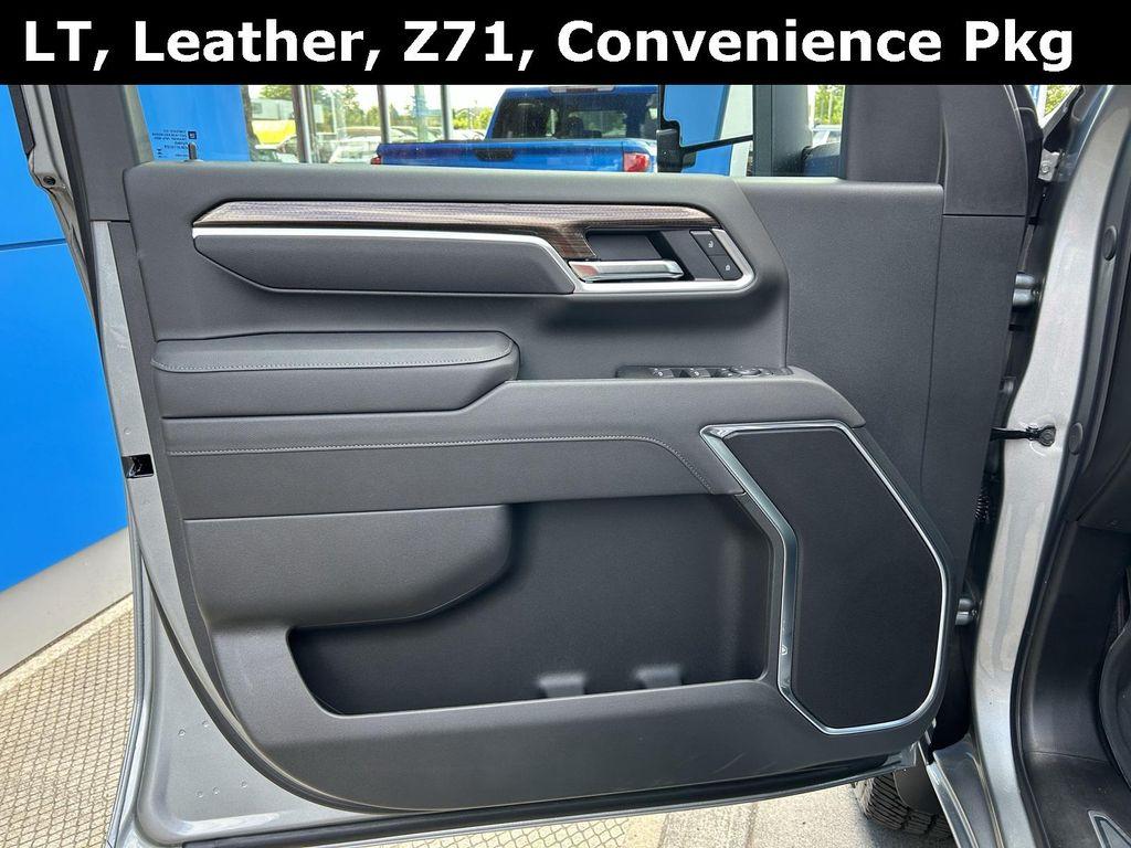 new 2025 Chevrolet Silverado 3500 car, priced at $75,230