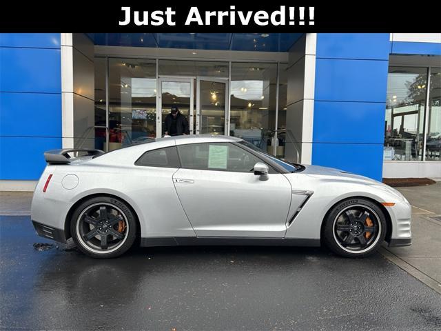 used 2013 Nissan GT-R car, priced at $89,900