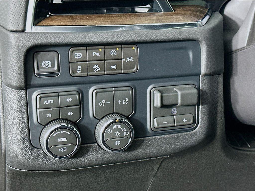 new 2026 Chevrolet Suburban car, priced at $91,780