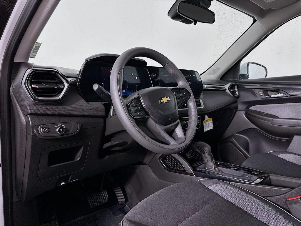 new 2026 Chevrolet TrailBlazer car, priced at $27,907