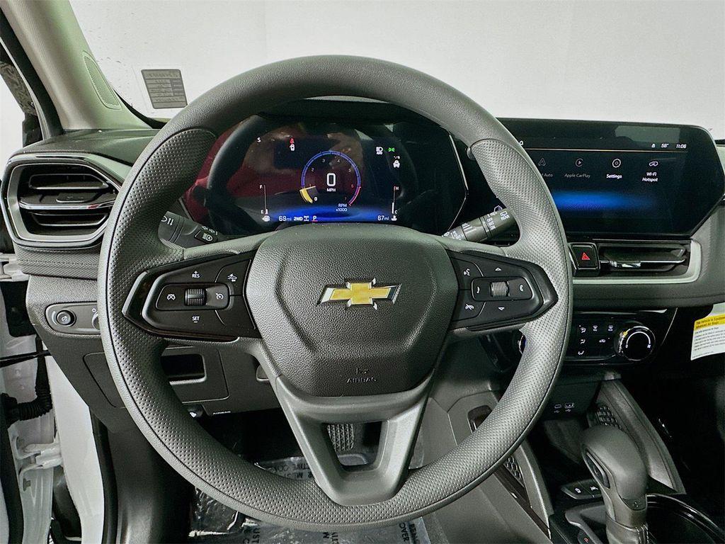 new 2026 Chevrolet TrailBlazer car, priced at $27,907