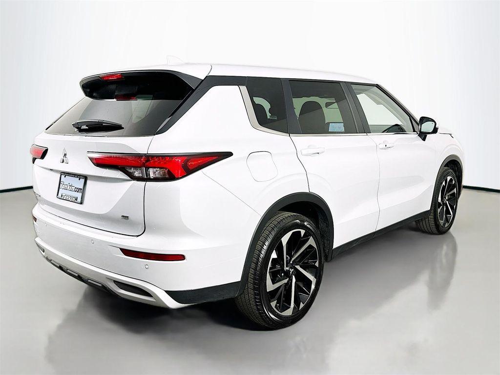 used 2024 Mitsubishi Outlander car, priced at $25,099