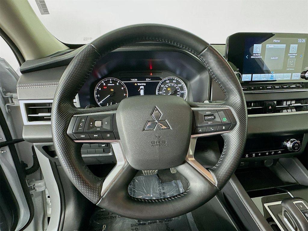 used 2024 Mitsubishi Outlander car, priced at $25,099