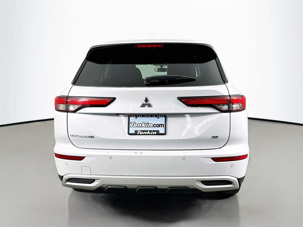used 2024 Mitsubishi Outlander car, priced at $25,099
