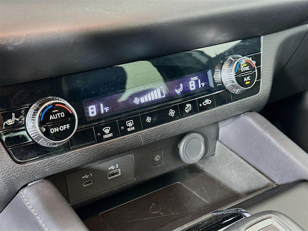 used 2024 Mitsubishi Outlander car, priced at $25,099