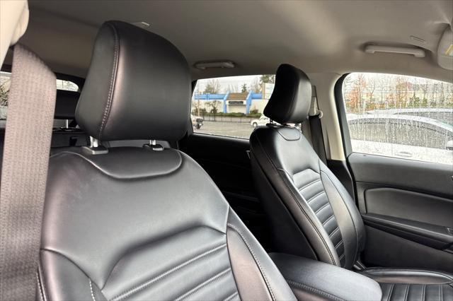 used 2022 Ford Edge car, priced at $20,597