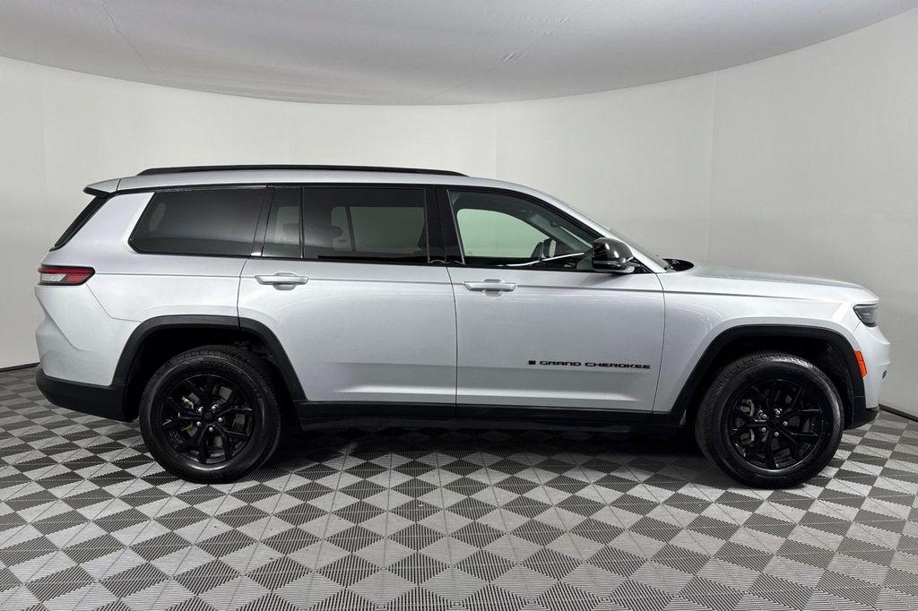 used 2024 Jeep Grand Cherokee L car, priced at $29,999