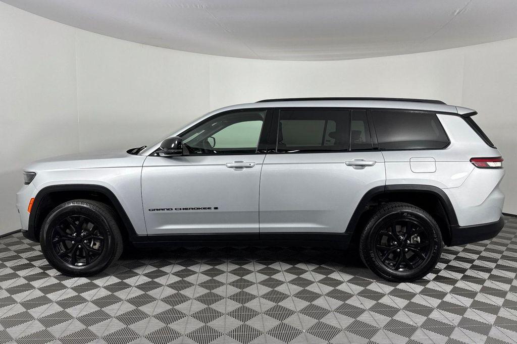 used 2024 Jeep Grand Cherokee L car, priced at $29,999