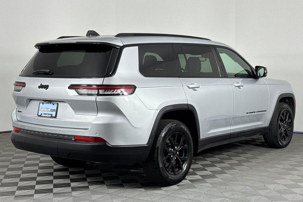 used 2024 Jeep Grand Cherokee L car, priced at $29,999