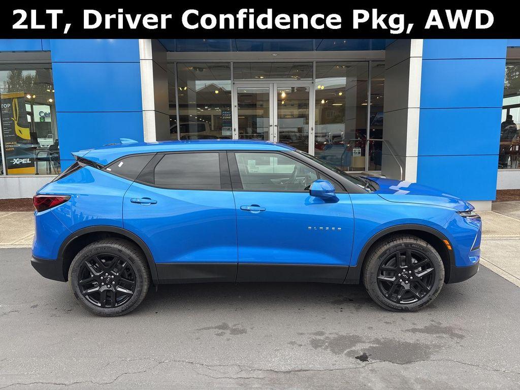 new 2025 Chevrolet Blazer car, priced at $38,418