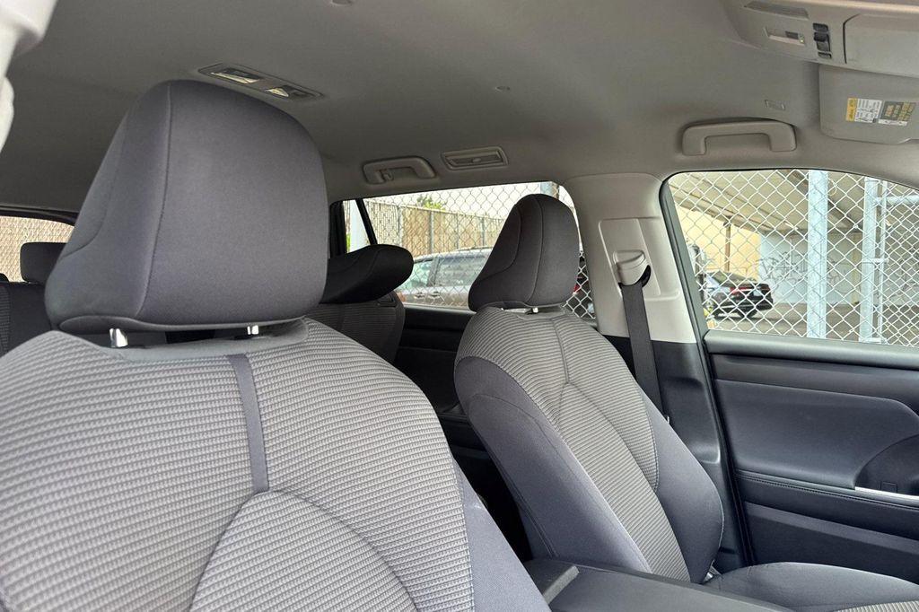 used 2024 Toyota Highlander car, priced at $35,415