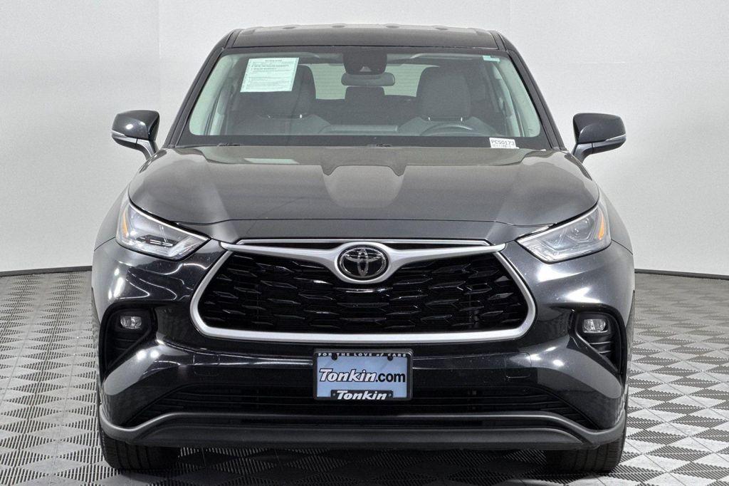 used 2024 Toyota Highlander car, priced at $35,415