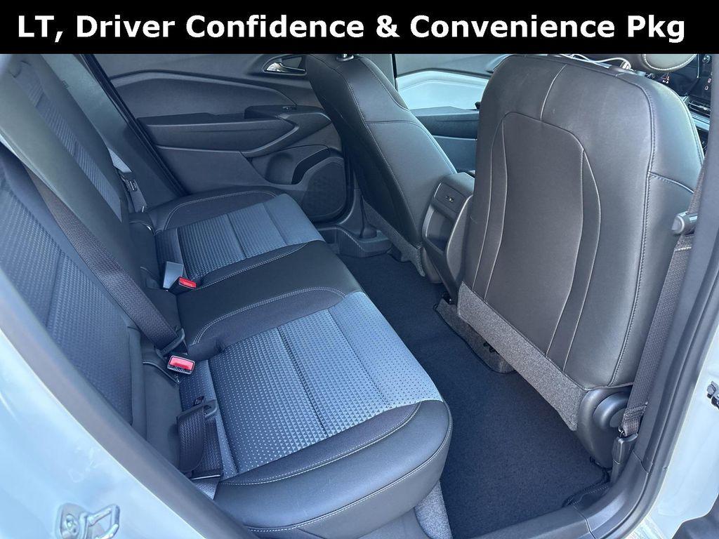 new 2025 Chevrolet Trax car, priced at $24,211