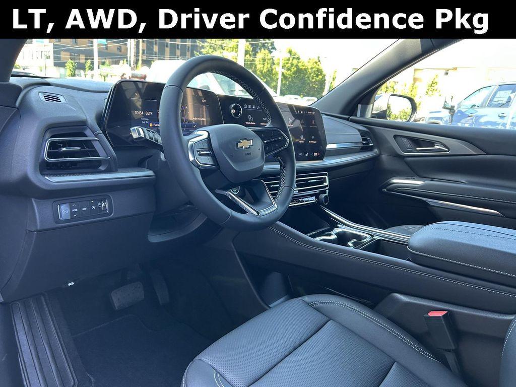 new 2025 Chevrolet Traverse car, priced at $45,195