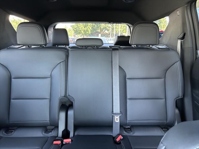 new 2025 Chevrolet Traverse car, priced at $45,695