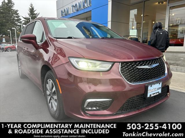 used 2022 Chrysler Pacifica Hybrid car, priced at $23,987