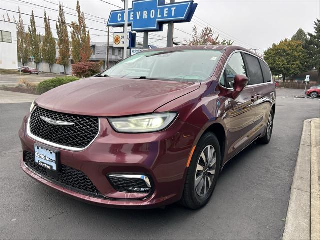 used 2022 Chrysler Pacifica Hybrid car, priced at $23,987