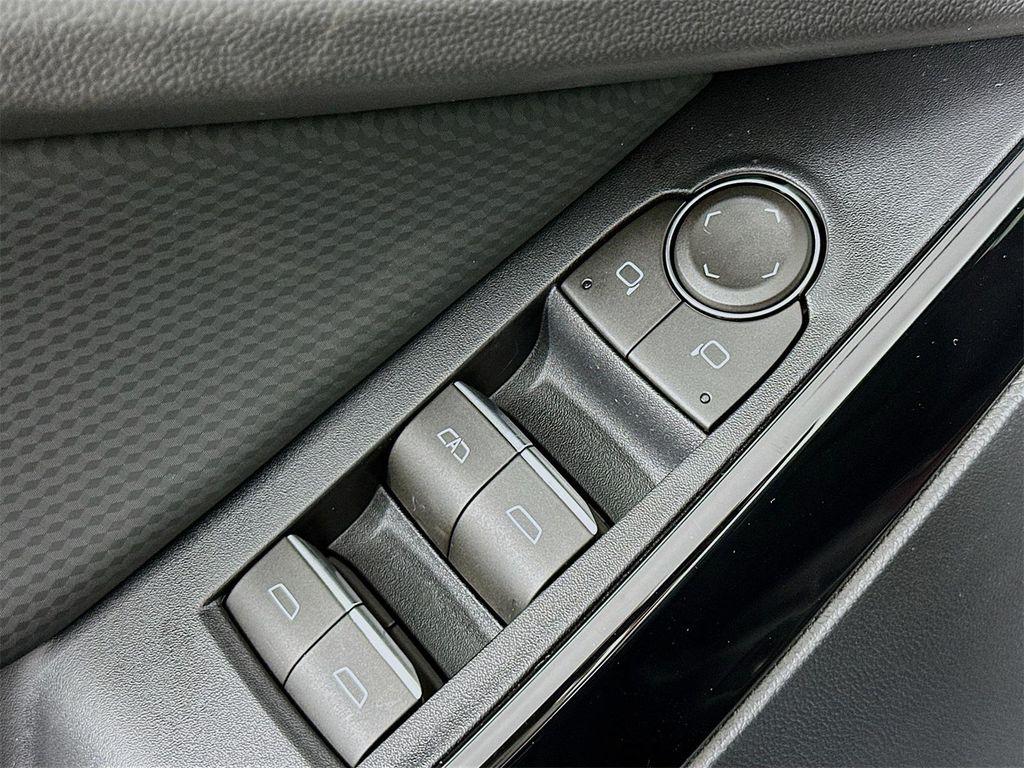 new 2026 Chevrolet Equinox car, priced at $36,697