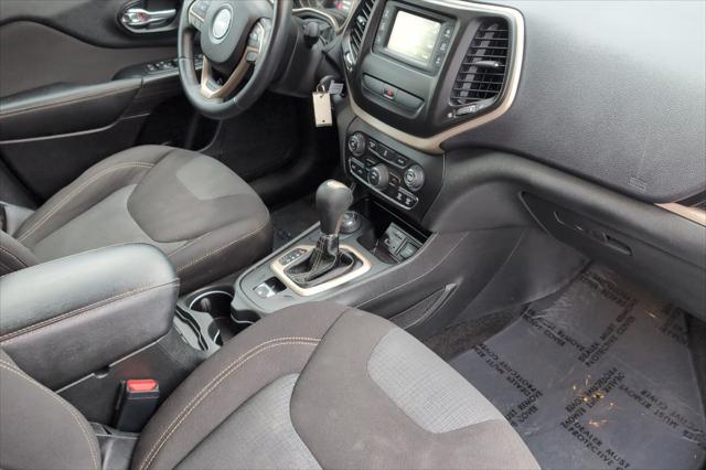 used 2015 Jeep Cherokee car, priced at $10,987