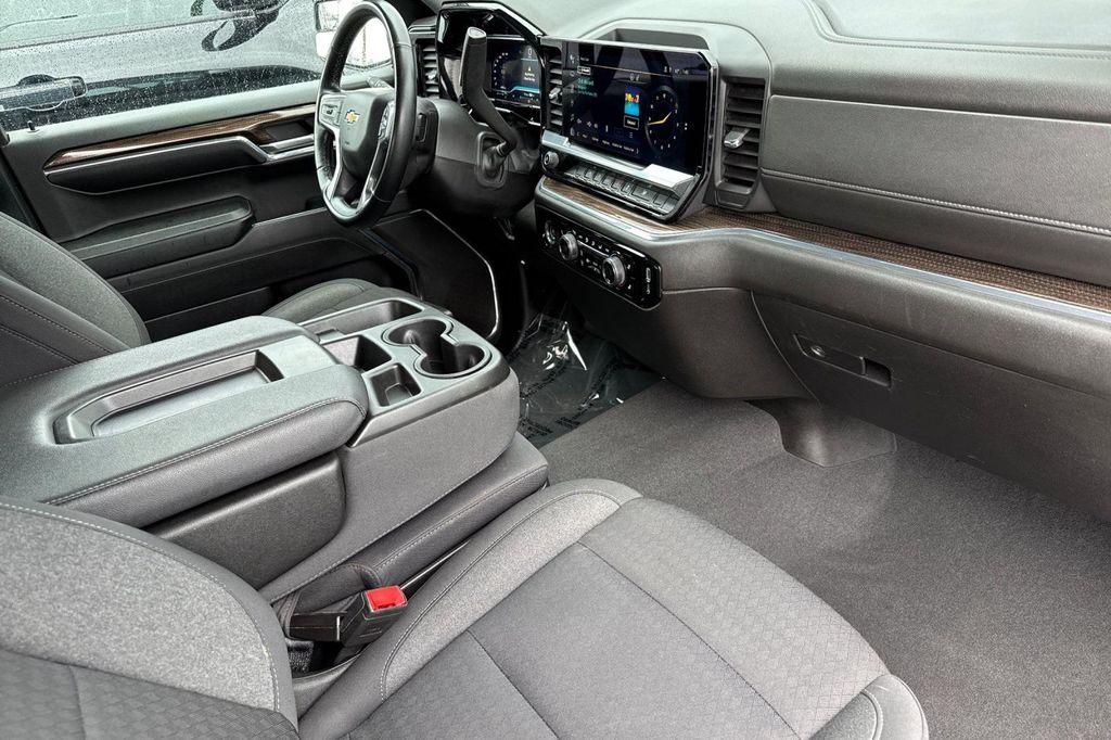 used 2024 Chevrolet Silverado 1500 car, priced at $32,847