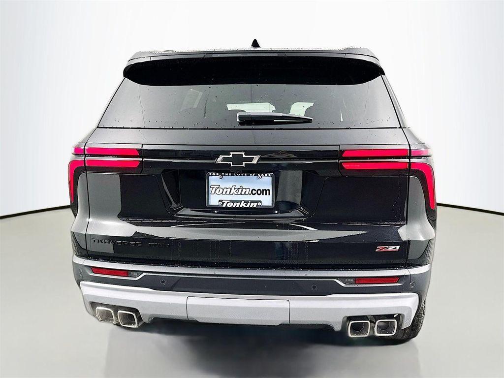 new 2026 Chevrolet Traverse car, priced at $49,024