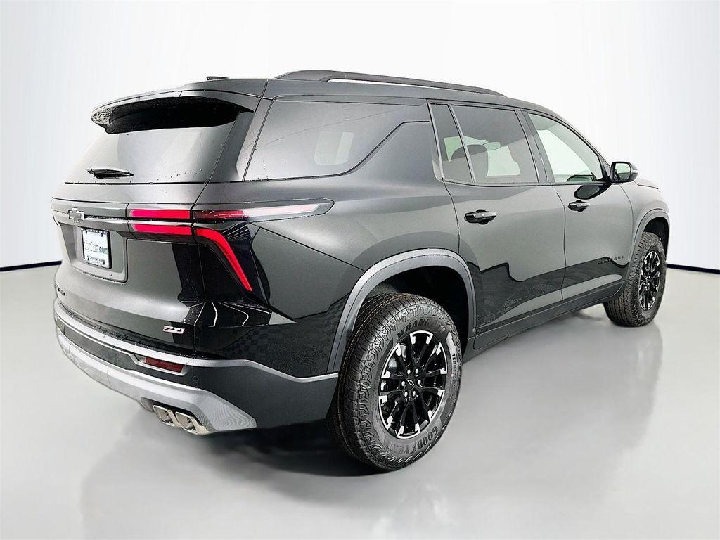 new 2026 Chevrolet Traverse car, priced at $49,024