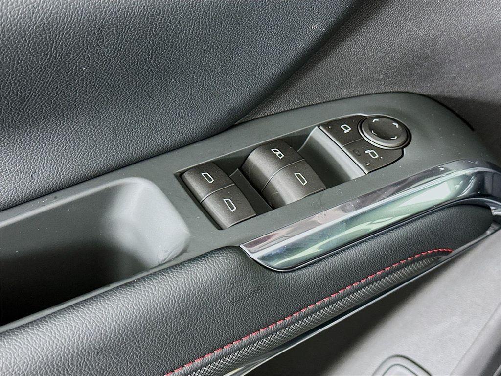 new 2026 Chevrolet Traverse car, priced at $49,024