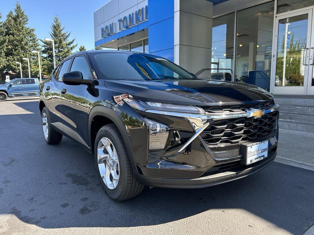 new 2025 Chevrolet Trax car, priced at $22,492