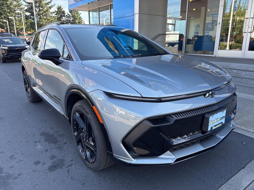 new 2025 Chevrolet Equinox EV car, priced at $46,095