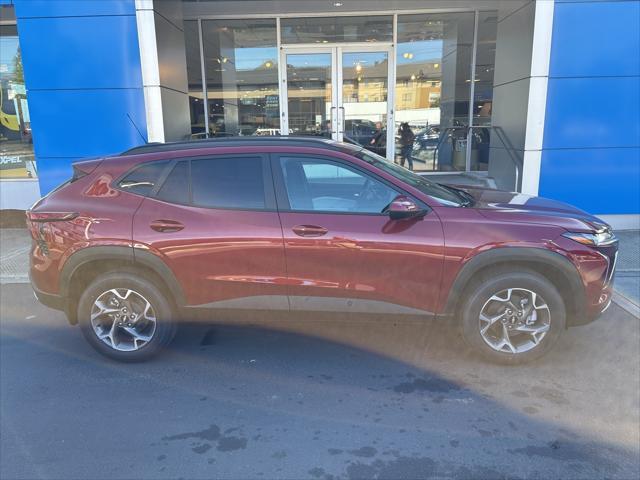 new 2025 Chevrolet Trax car, priced at $24,686