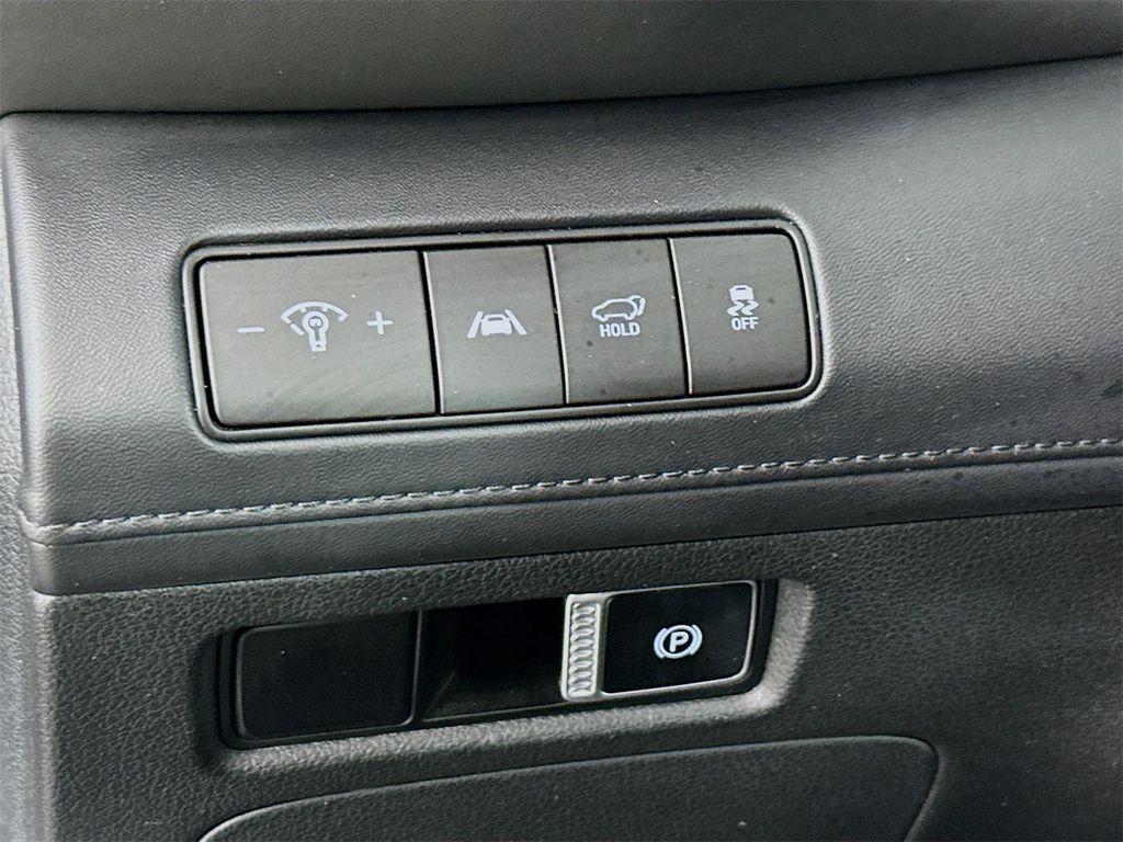 used 2023 Hyundai Santa Fe car, priced at $24,997