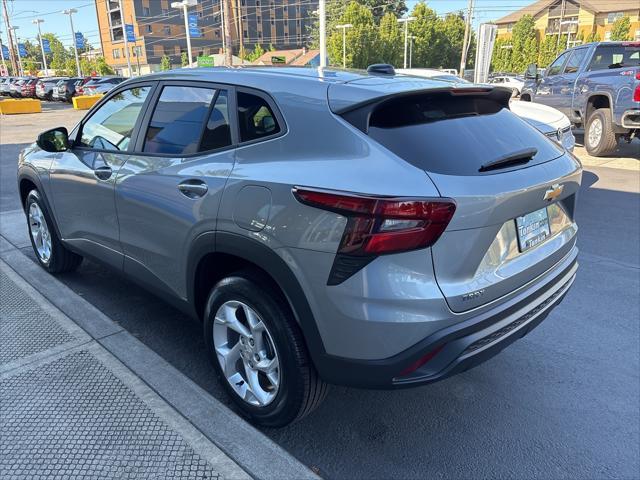 new 2025 Chevrolet Trax car, priced at $21,746