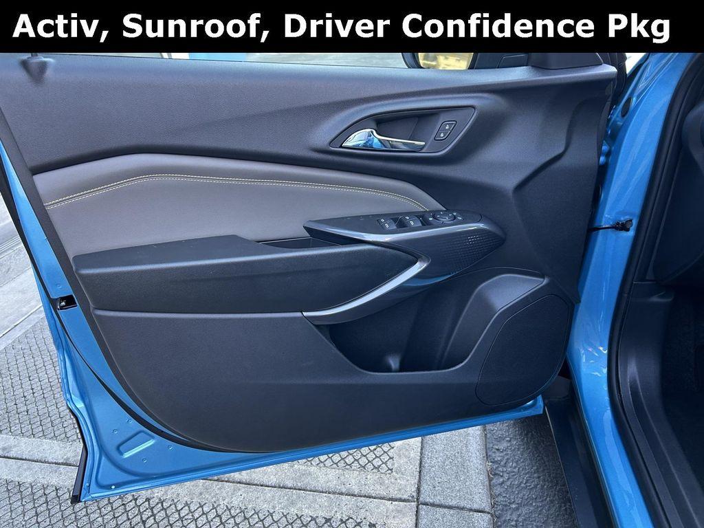 new 2025 Chevrolet Trax car, priced at $27,442