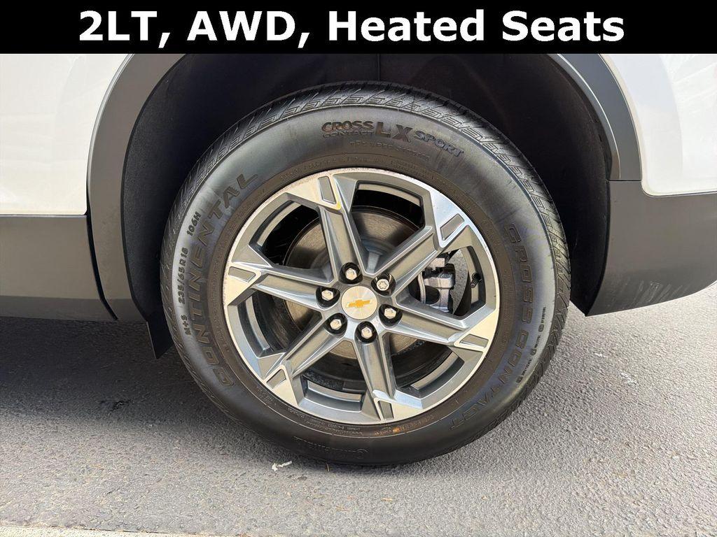 new 2025 Chevrolet Blazer car, priced at $35,838