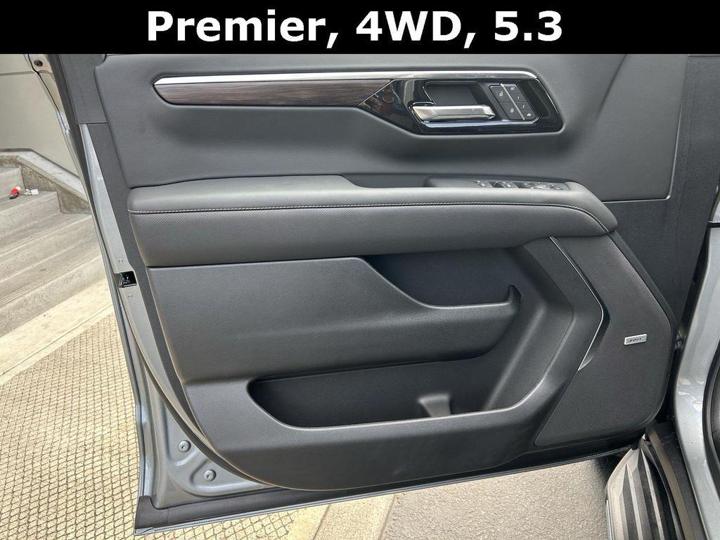 new 2025 Chevrolet Tahoe car, priced at $72,587